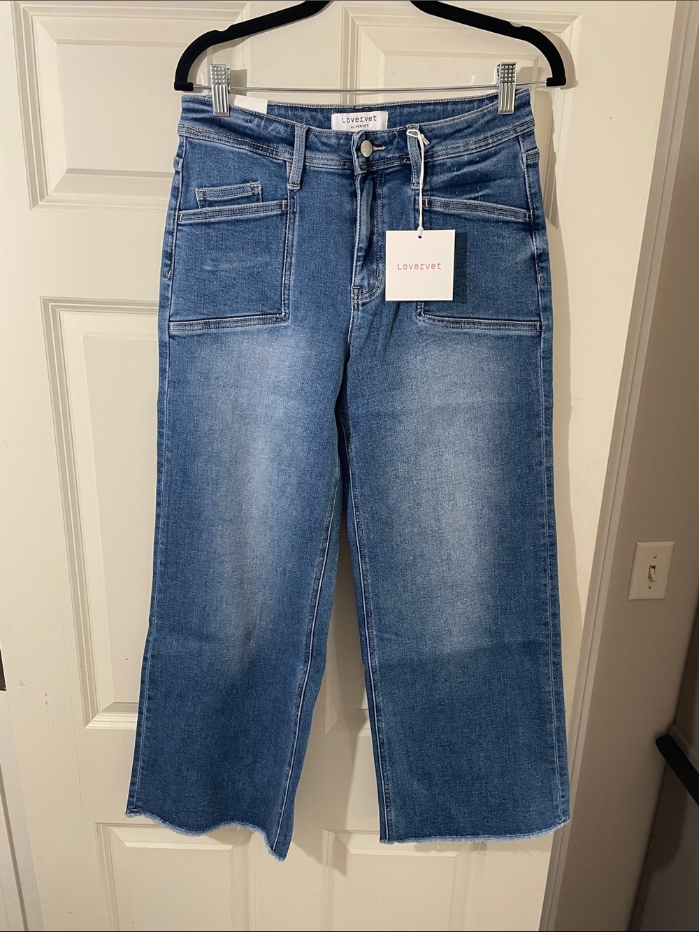 Lovervet Wide Leg Cropped Jeans in Medium Blue